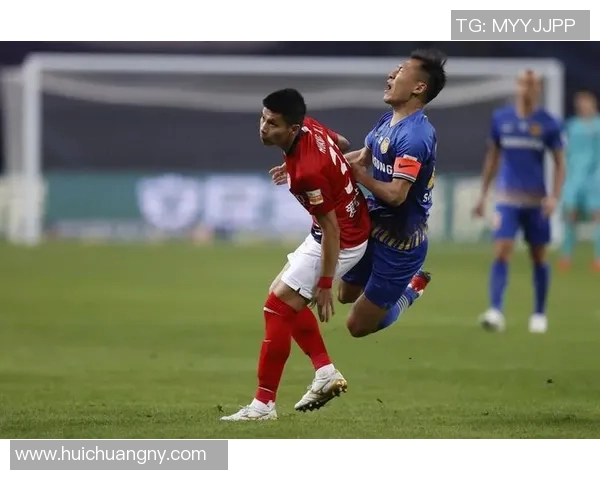 金球奖赛场小动作引发热议网友热评明星微表情与细节互动 金球奖赛场小动作引发热议网友热评明星微表情与细节互动