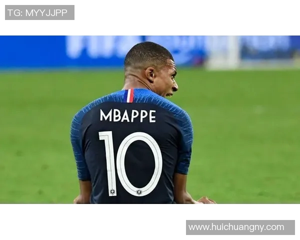 战术解析：世界杯如何通过精妙布局掌控比赛节奏与局势变化